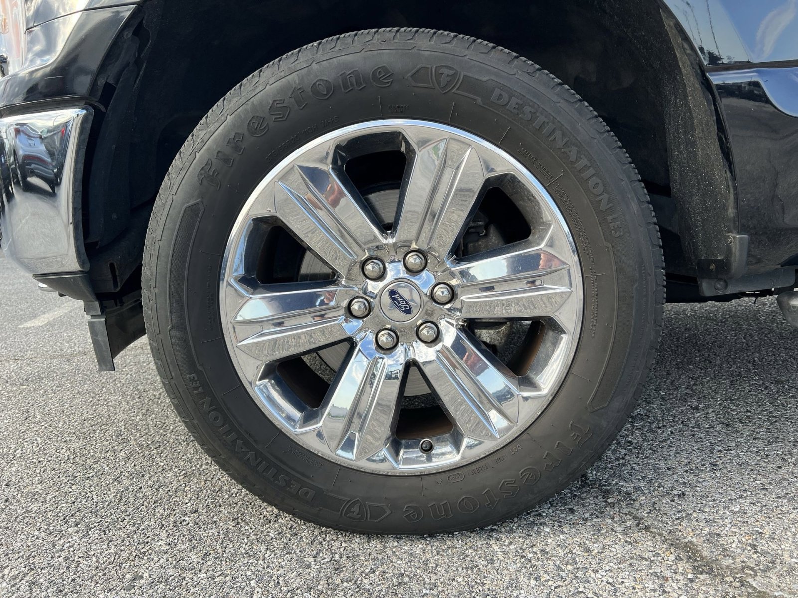 Certified 2019 Ford F150 XLT w/ Equipment Group 302A Luxury AWD/4WD image 20