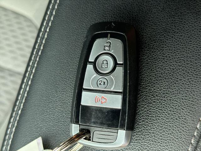 Certified 2021 Ford Escape SE w/ Cold Weather Package AWD/4WD image 35