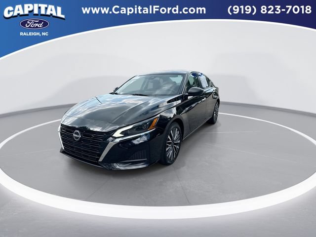 Used 2025 Nissan Altima 2.5 SV FWD image 4