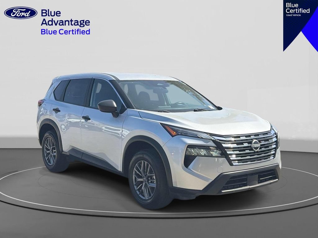 Used 2024 Nissan Rogue S FWD image 4