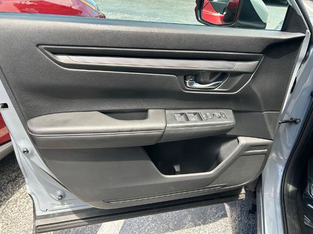 Used 2025 Honda CR-V EX image 17