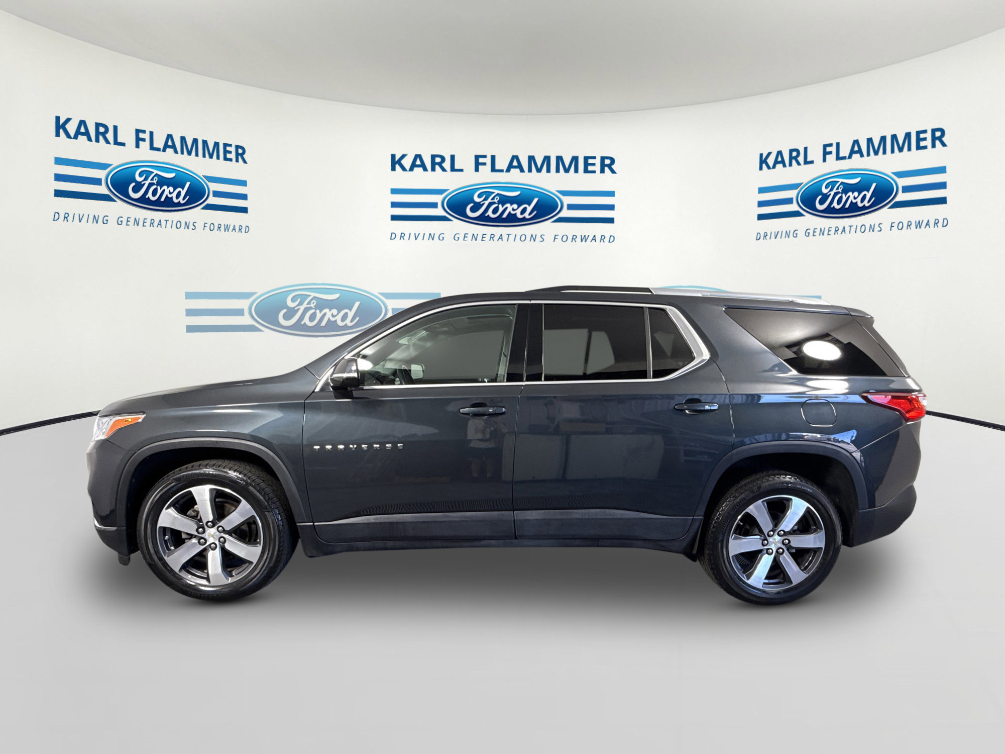 Used 2018 Chevrolet Traverse LT image 5