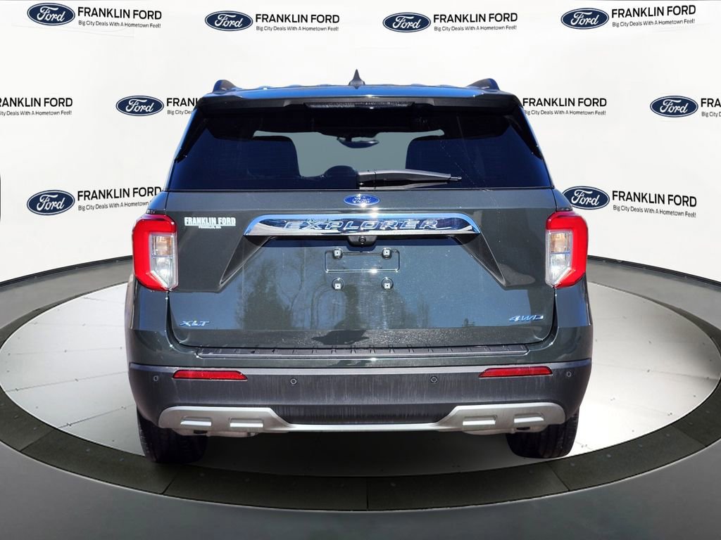 Certified 2022 Ford Explorer XLT w/ Equipment Group 202A image 4