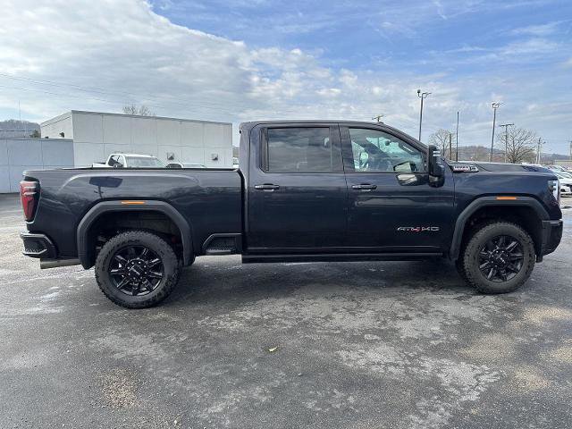 Used 2025 GMC Sierra 2500 AT4 w/ AT4 Premium Plus Package image 7