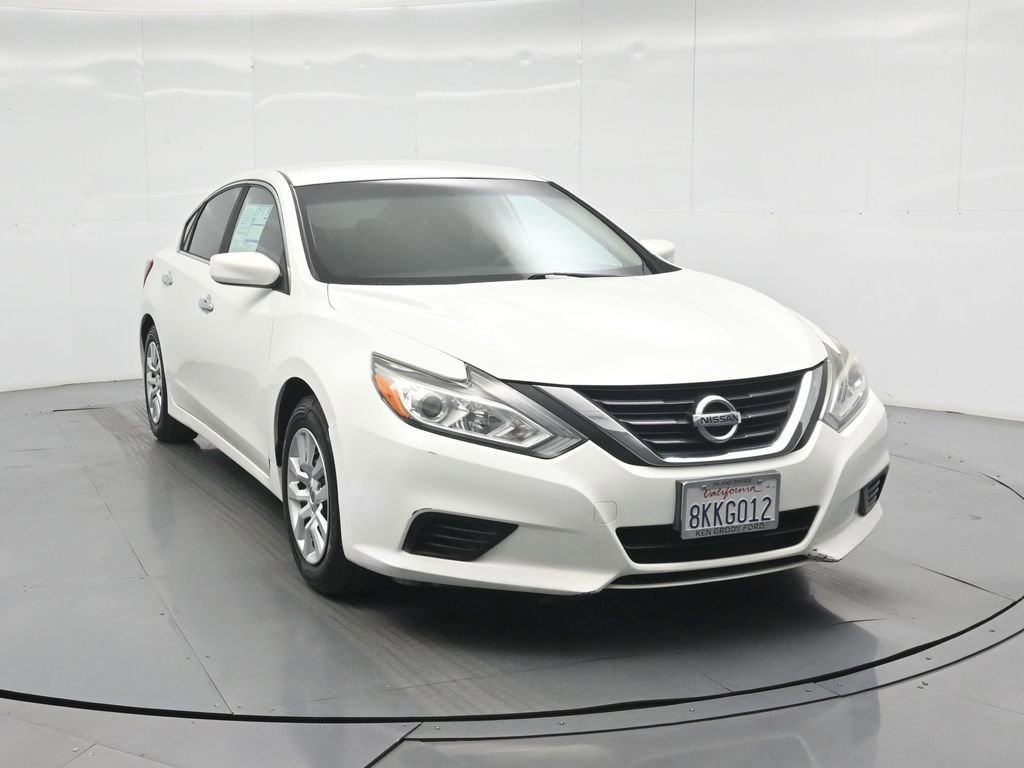 Used 2017 Nissan Altima 2.5 S w/ Power Driver Seat Package image 2