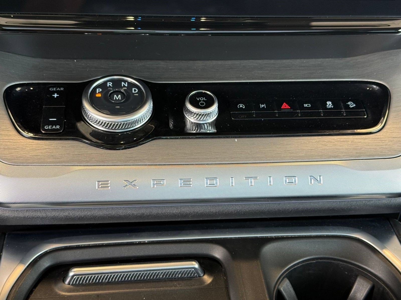 Certified 2025 Ford Expedition Max Platinum AWD/4WD image 23
