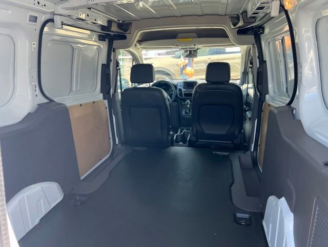 Certified 2023 Ford Transit Connect XL FWD image 4
