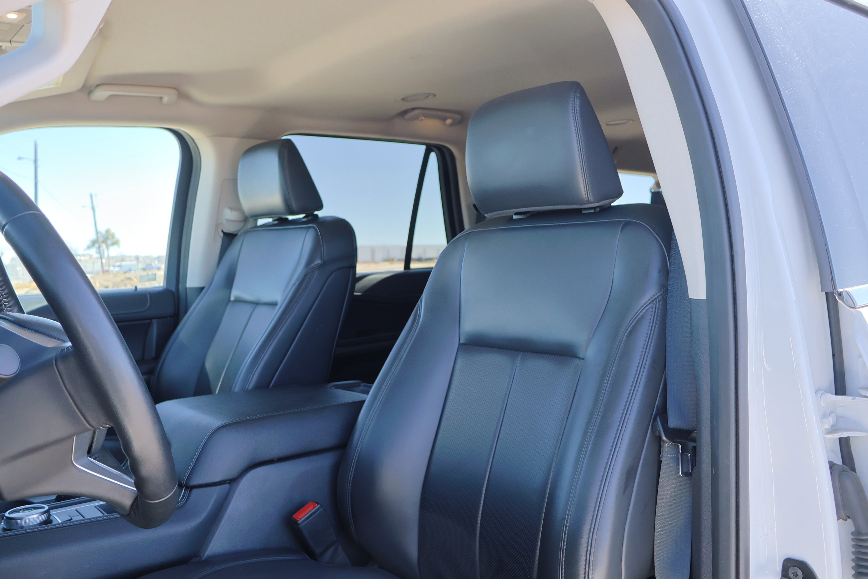 Certified 2024 Ford Expedition Max XLT image 15