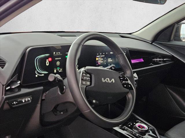 Used 2023 Kia Niro EX w/ EX Cold Weather Package image 10
