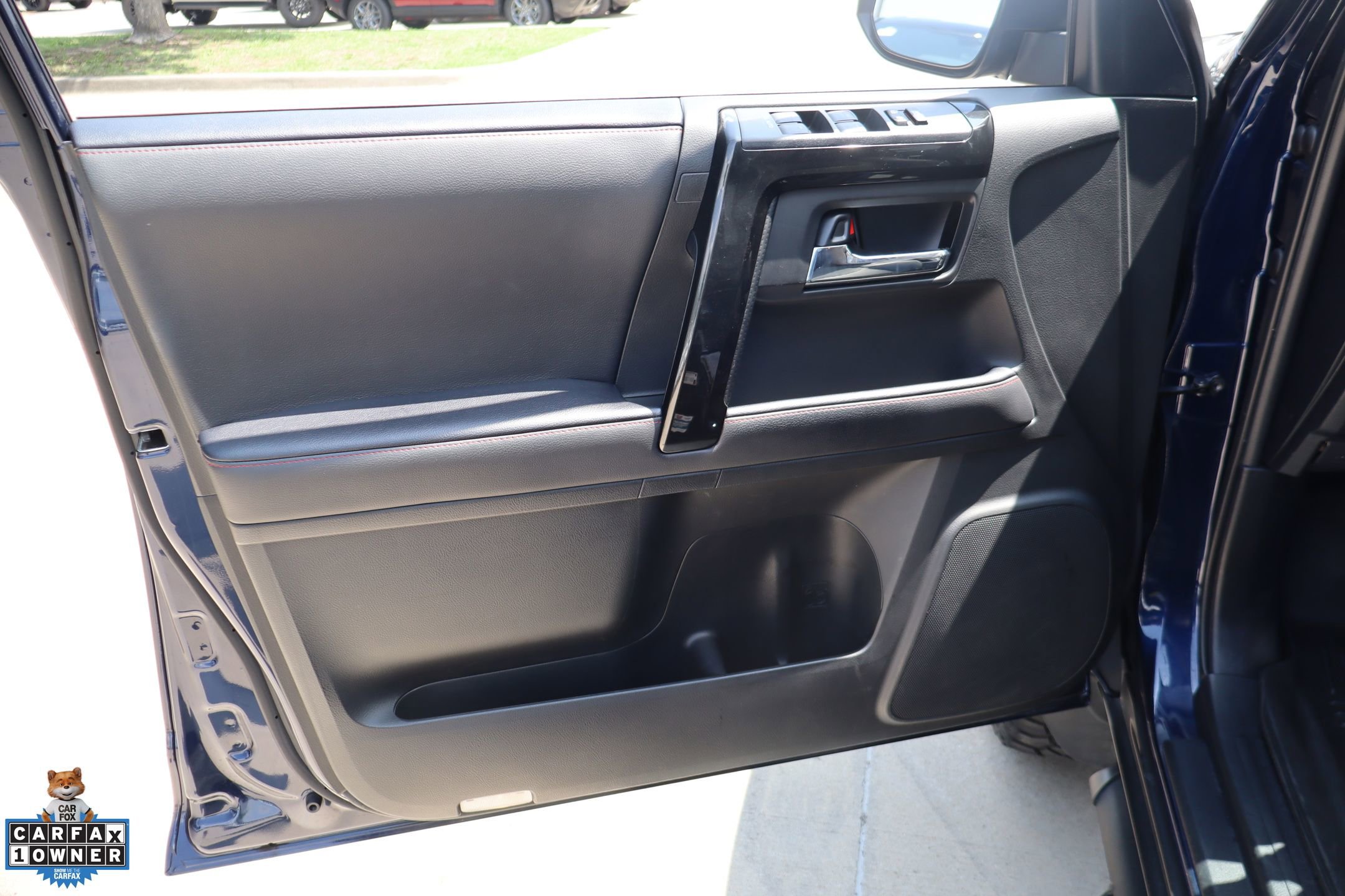 Used 2022 Toyota 4Runner TRD Off-Road Premium w/ Moonroof Package AWD/4WD image 12