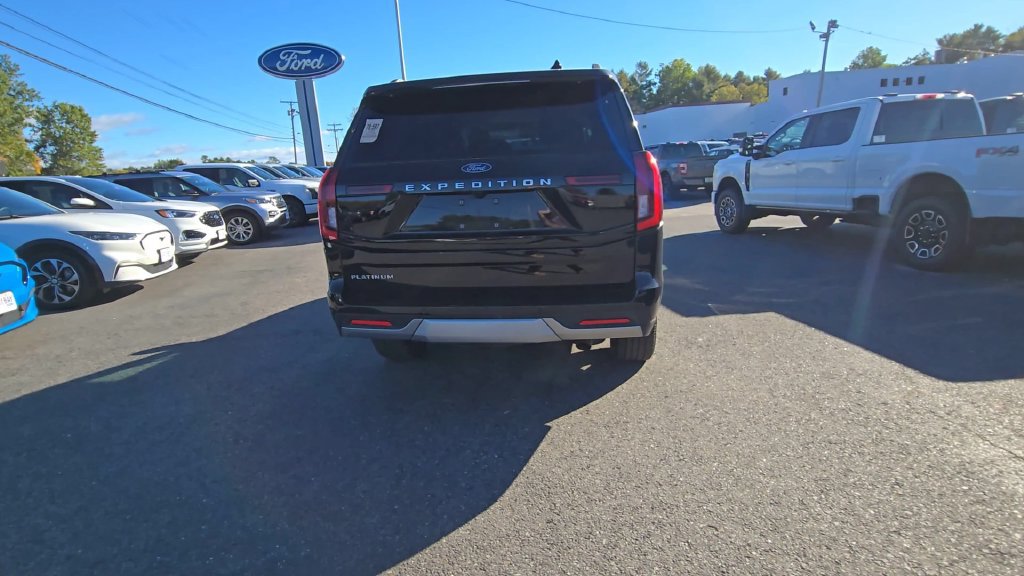 Certified 2026 Ford Expedition Platinum w/ Driver's Package AWD/4WD image 19