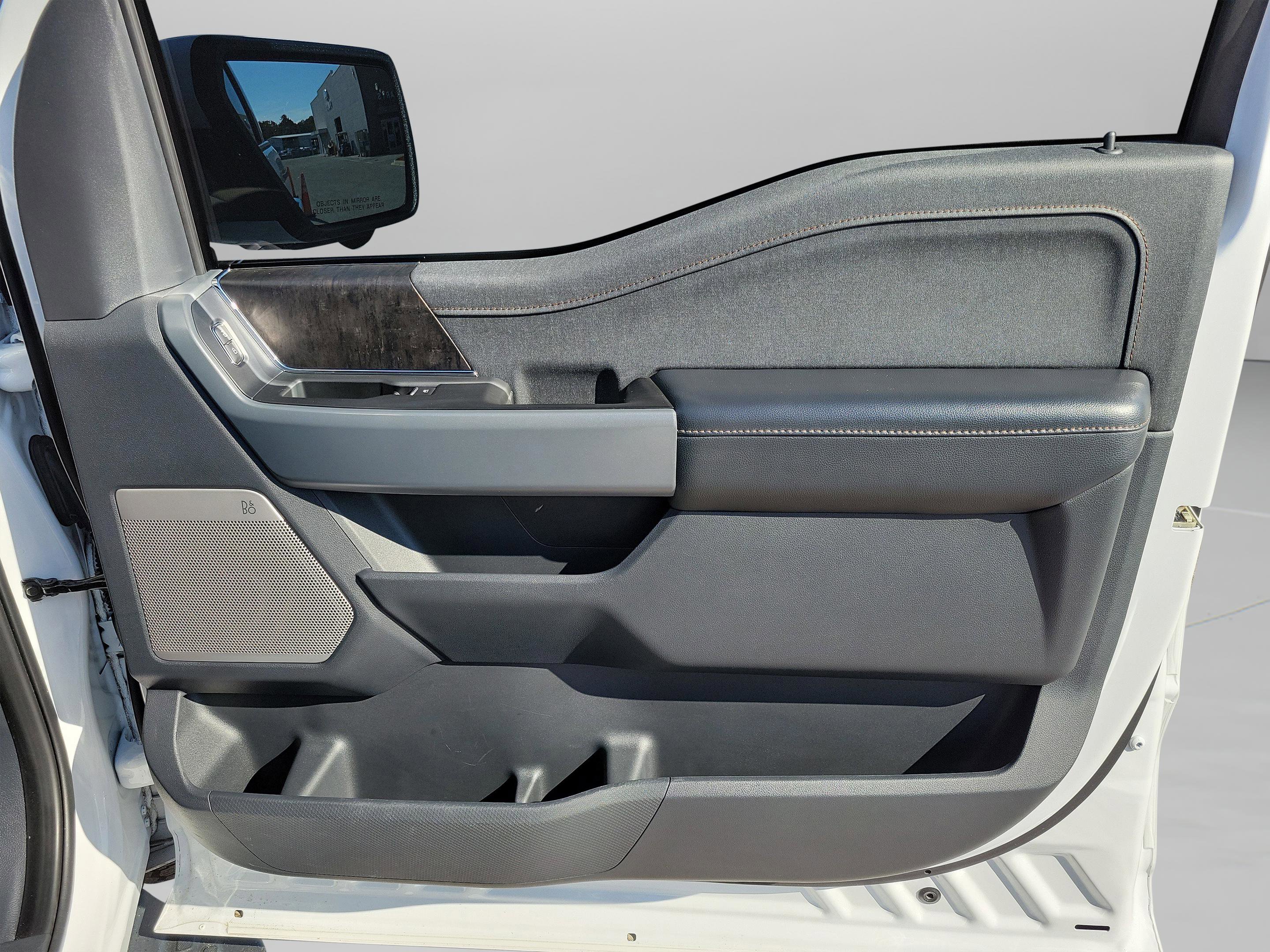 Certified 2022 Ford F150 Lightning Lariat w/ Equipment Group 511A High image 29