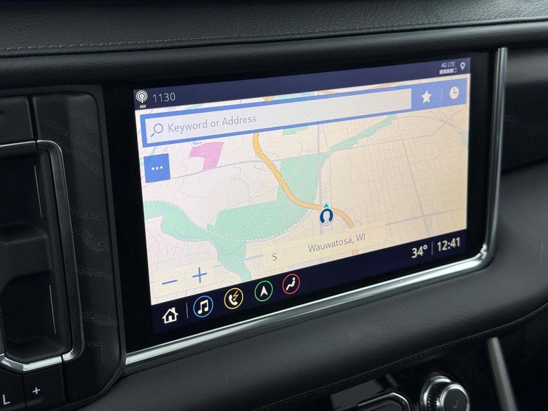 Used 2021 GMC Yukon XL Denali w/ Denali Premium Package image 24