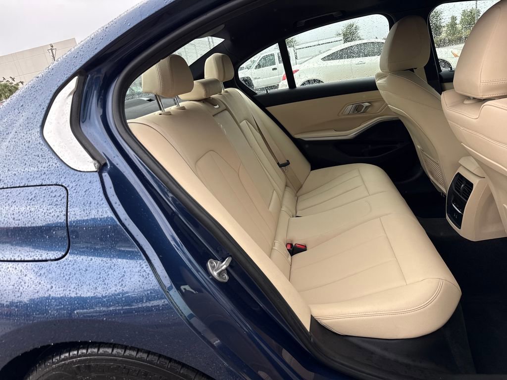Used 2021 BMW 330i Sedan w/ Convenience Package RWD image 27