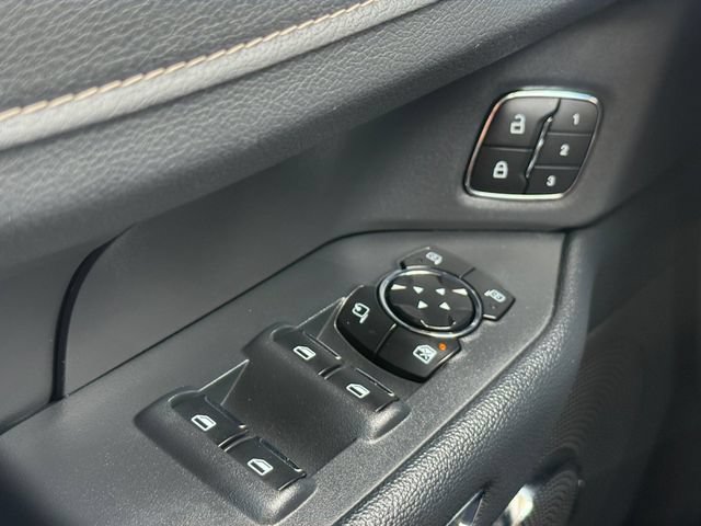 Certified 2024 Ford Expedition XLT RWD image 26