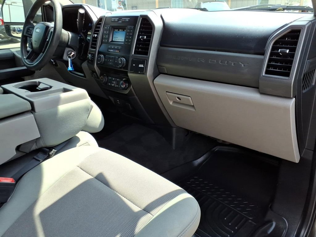Certified 2020 Ford F250 XL w/ STX Appearance Package AWD/4WD image 6