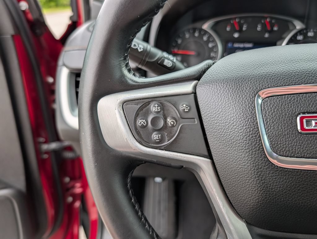 Used 2021 GMC Terrain SLE w/ Driver Convenience Package FWD image 10