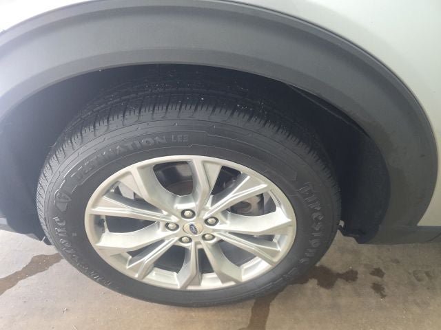 Certified 2023 Ford Explorer XLT w/ Equipment Group 202A AWD/4WD image 18