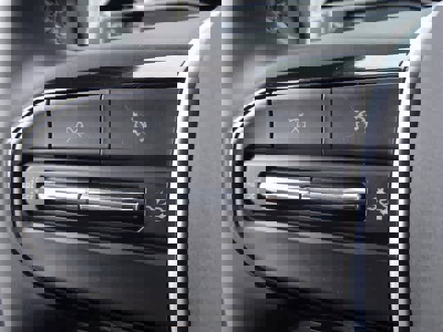 Used 2026 Chevrolet Colorado ZR2 w/ Technology Package image 19