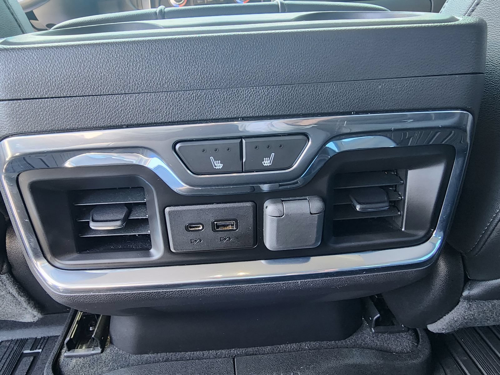 Used 2019 GMC Sierra 1500 SLT w/ SLT Premium Plus Package AWD/4WD image 23