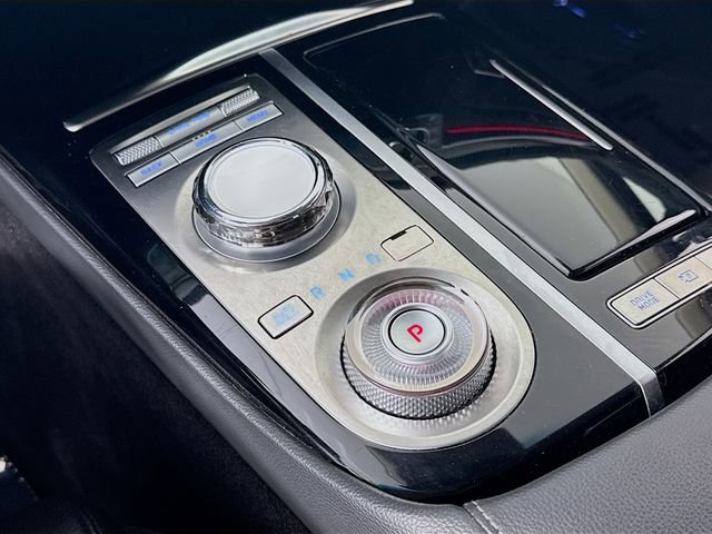 Used 2023 Genesis G80 2.5T image 17