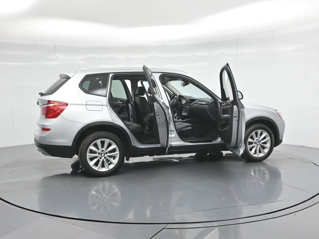 Used 2017 BMW X3 xDrive28i image 32