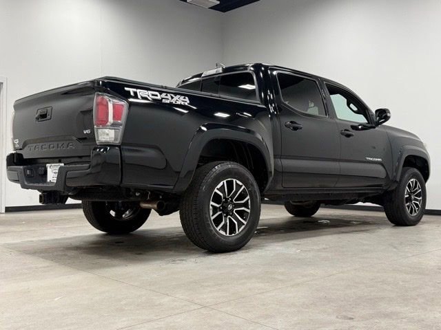 Used 2020 Toyota Tacoma TRD Sport w/ Technology Package AWD/4WD image 12