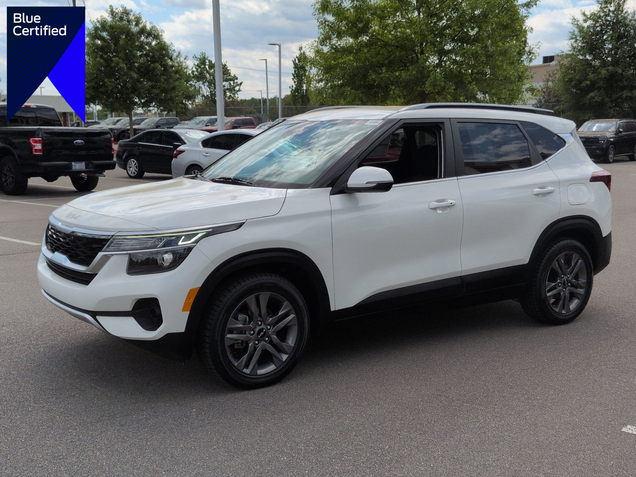 Used 2023 Kia Seltos S w/ Navigation Package