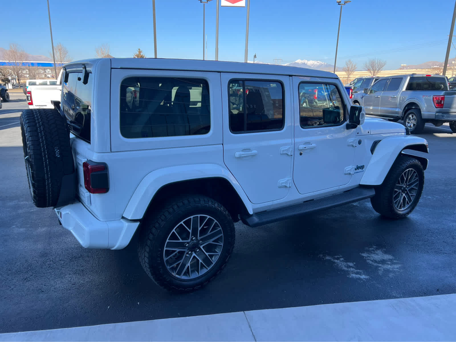 Used 2024 Jeep Wrangler High Altitude image 7