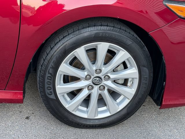 Used 2019 Toyota Camry LE FWD image 9