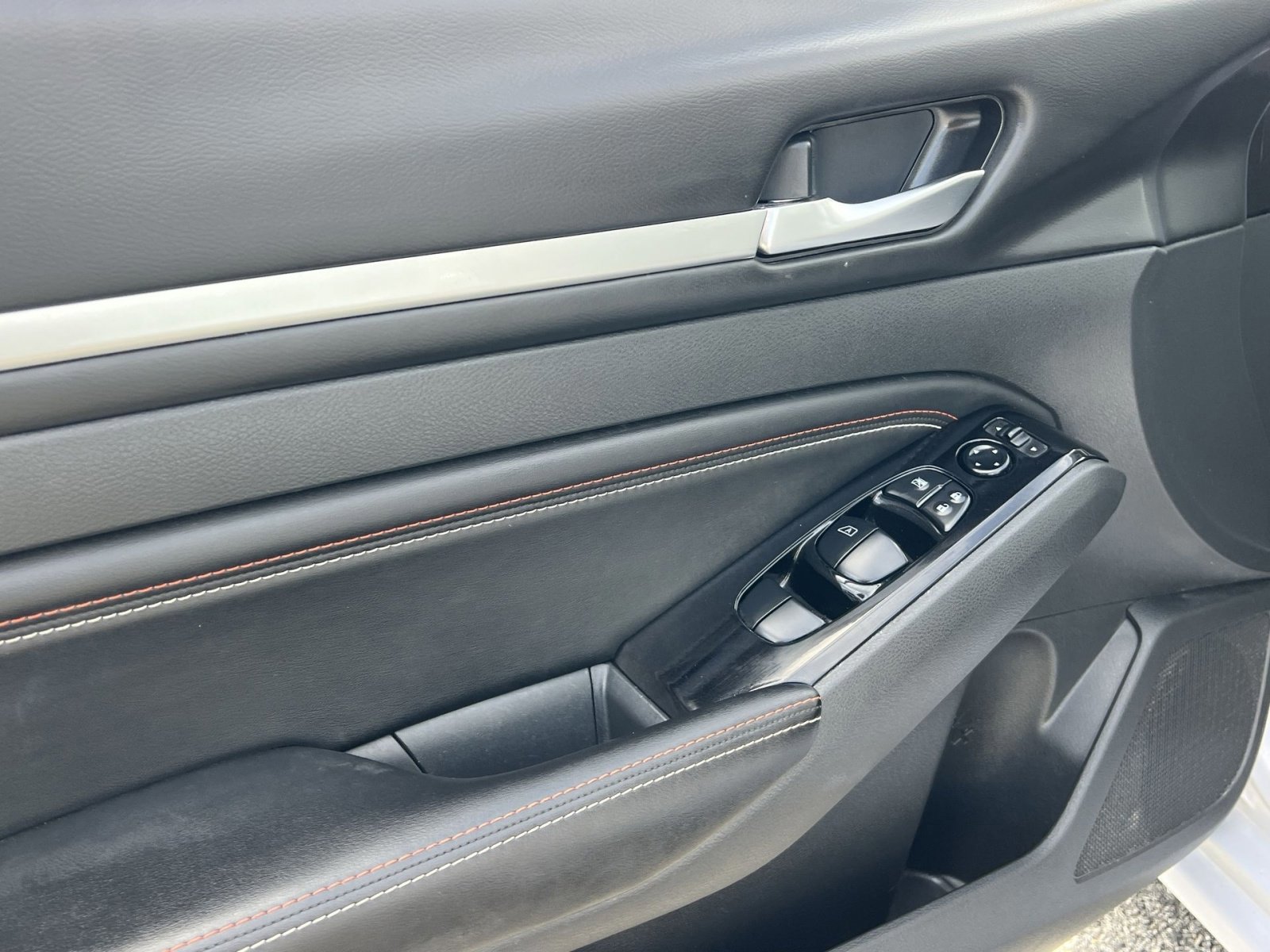 Used 2023 Nissan Altima 2.5 SR w/ SR Premium Package image 23