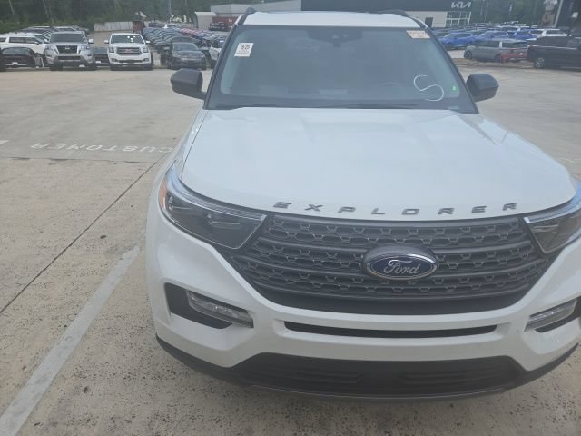 Certified 2024 Ford Explorer XLT w/ Equipment Group 202A AWD/4WD image 25
