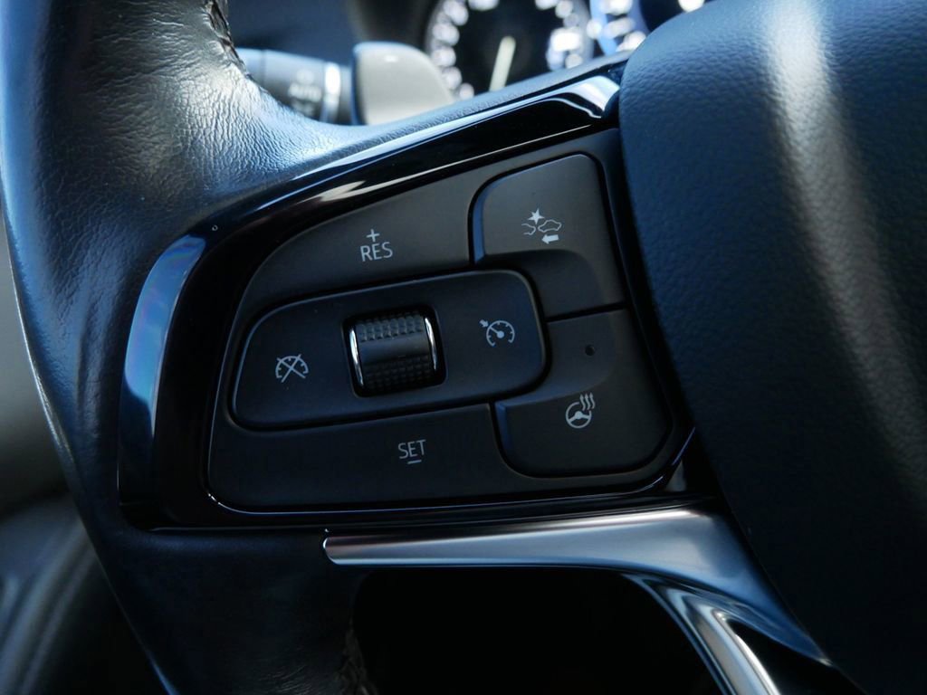 Used 2022 Buick Enclave Avenir image 22