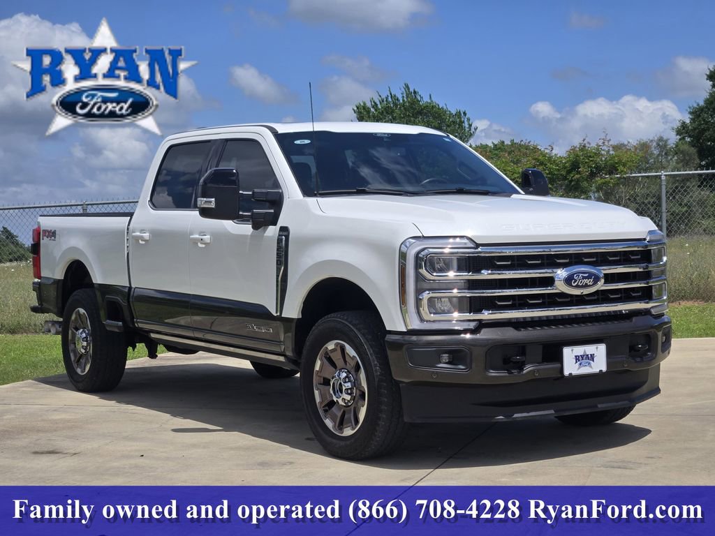 Certified 2025 Ford F250 King Ranch w/ FX4 Off-Road Package AWD/4WD image 2