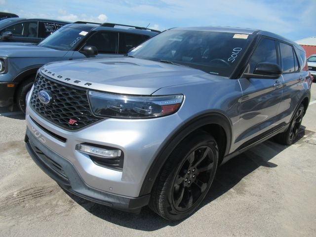 Certified 2022 Ford Explorer ST w/ Equipment Group 401A AWD/4WD image 3