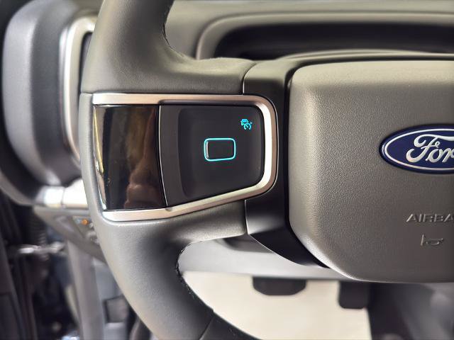 Certified 2025 Ford Expedition Active AWD/4WD image 18