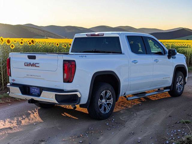 Used 2024 GMC Sierra 1500 SLT AWD/4WD image 6