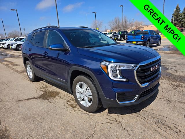 Used 2023 GMC Terrain SLE w/ Driver Convenience Package AWD/4WD image 5