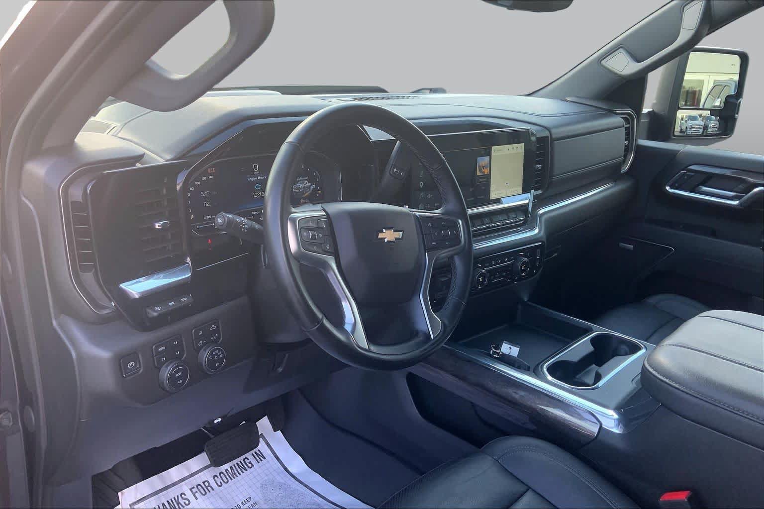 Used 2024 Chevrolet Silverado 2500 LTZ w/ LTZ Premium Package AWD/4WD image 18