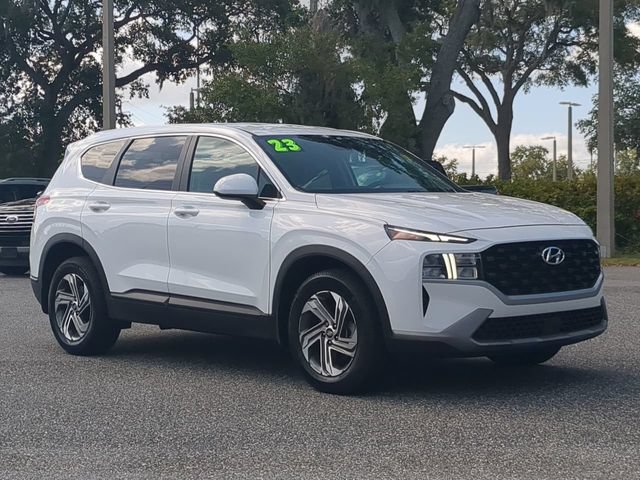 Used 2023 Hyundai Santa Fe SE FWD image 2