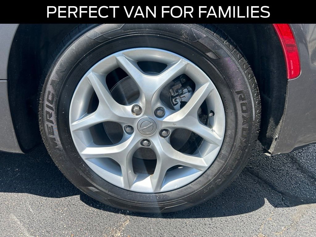 Used 2017 Chrysler Pacifica Touring-L Plus w/ Advanced Safetytec Group FWD image 28