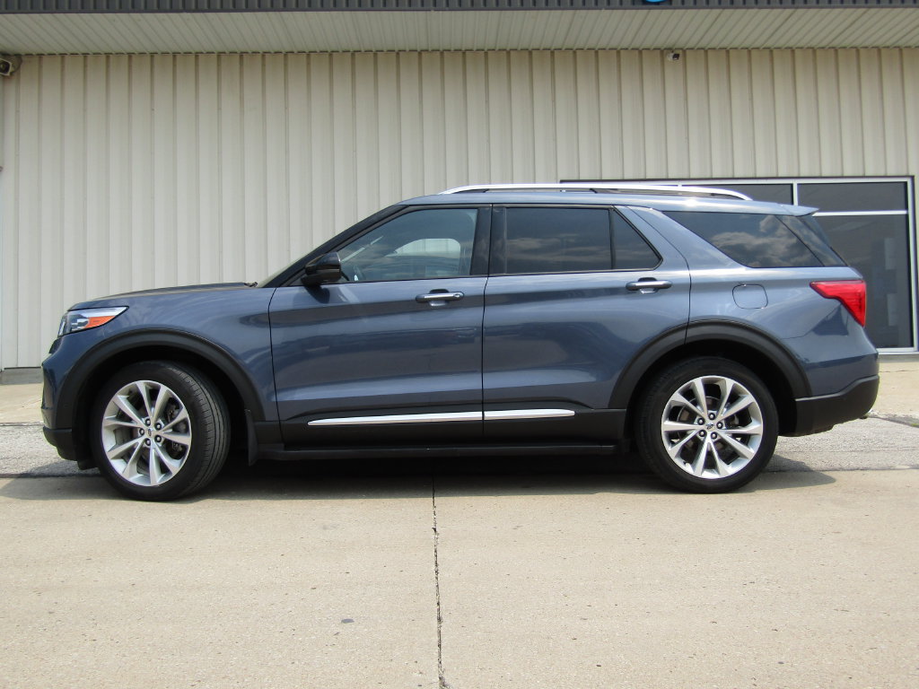 Certified 2021 Ford Explorer Platinum w/ Equipment Group 601A AWD/4WD image 11