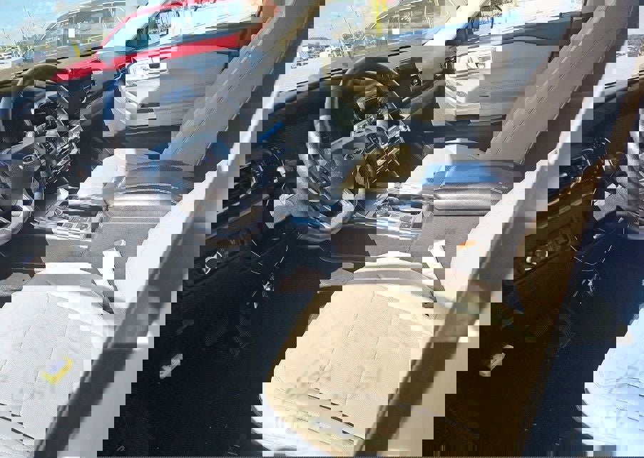 Certified 2023 Ford Explorer Limited image 2