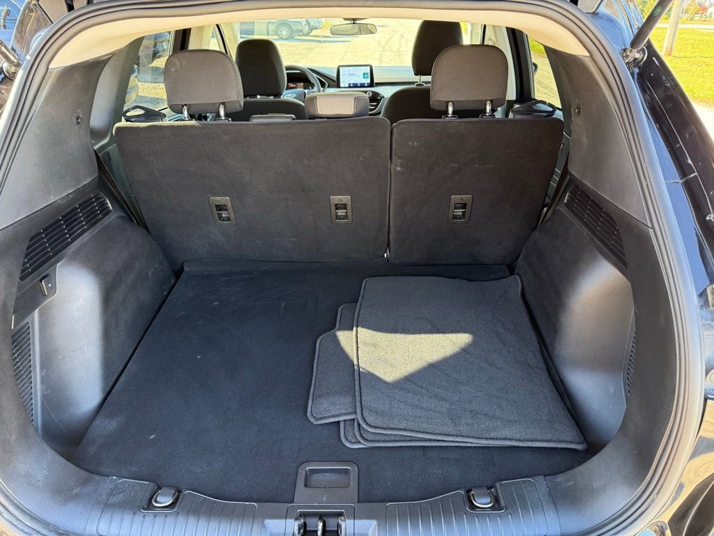 Certified 2022 Ford Escape SE w/ Cold Weather Package image 41