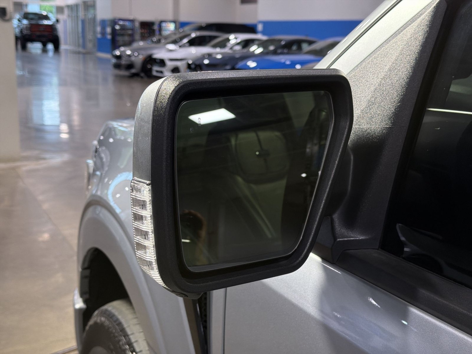 Certified 2024 Ford F150 Platinum w/ FX4 Off-Road Package AWD/4WD image 15
