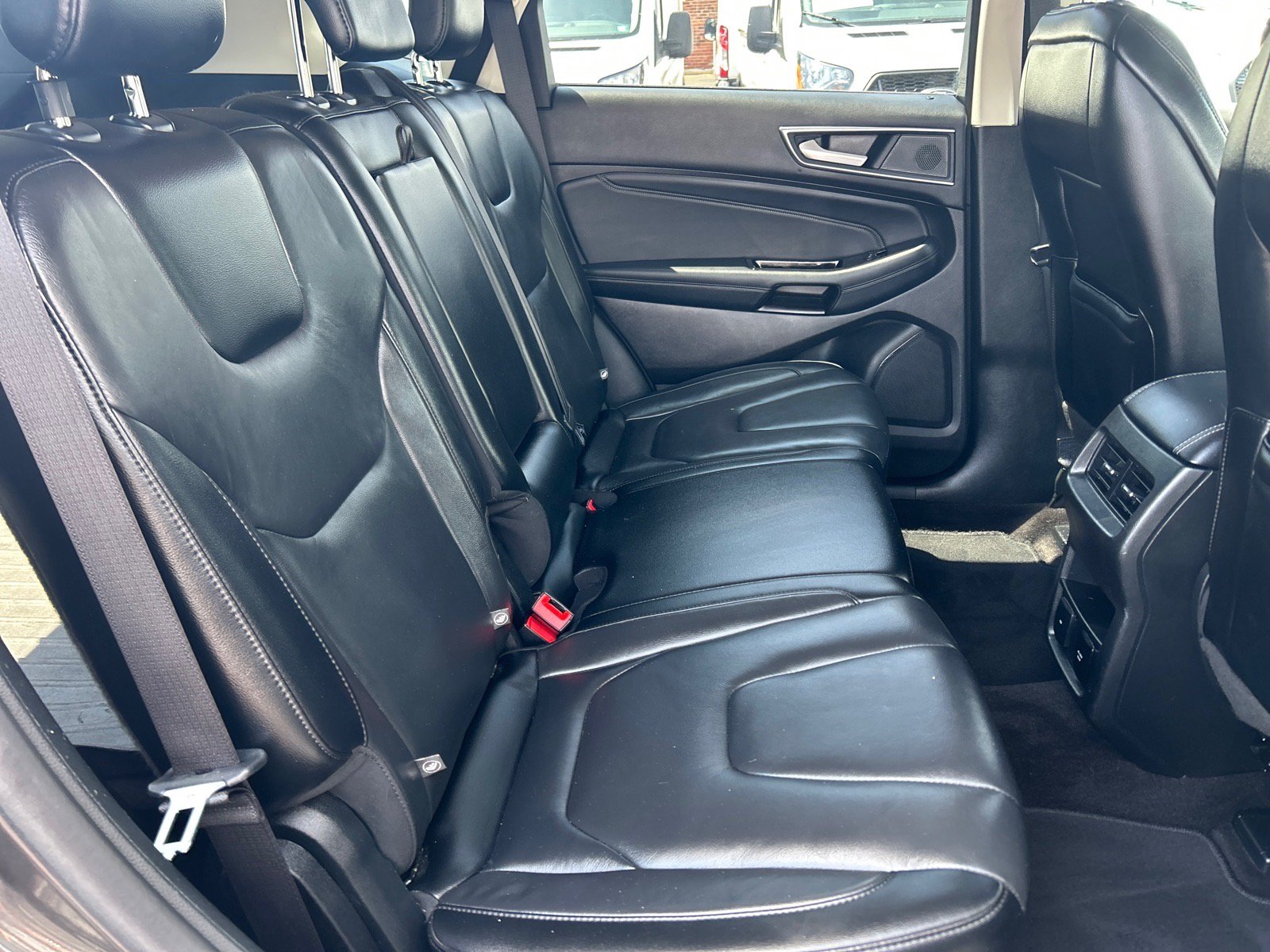 Certified 2020 Ford Edge Titanium AWD/4WD image 21