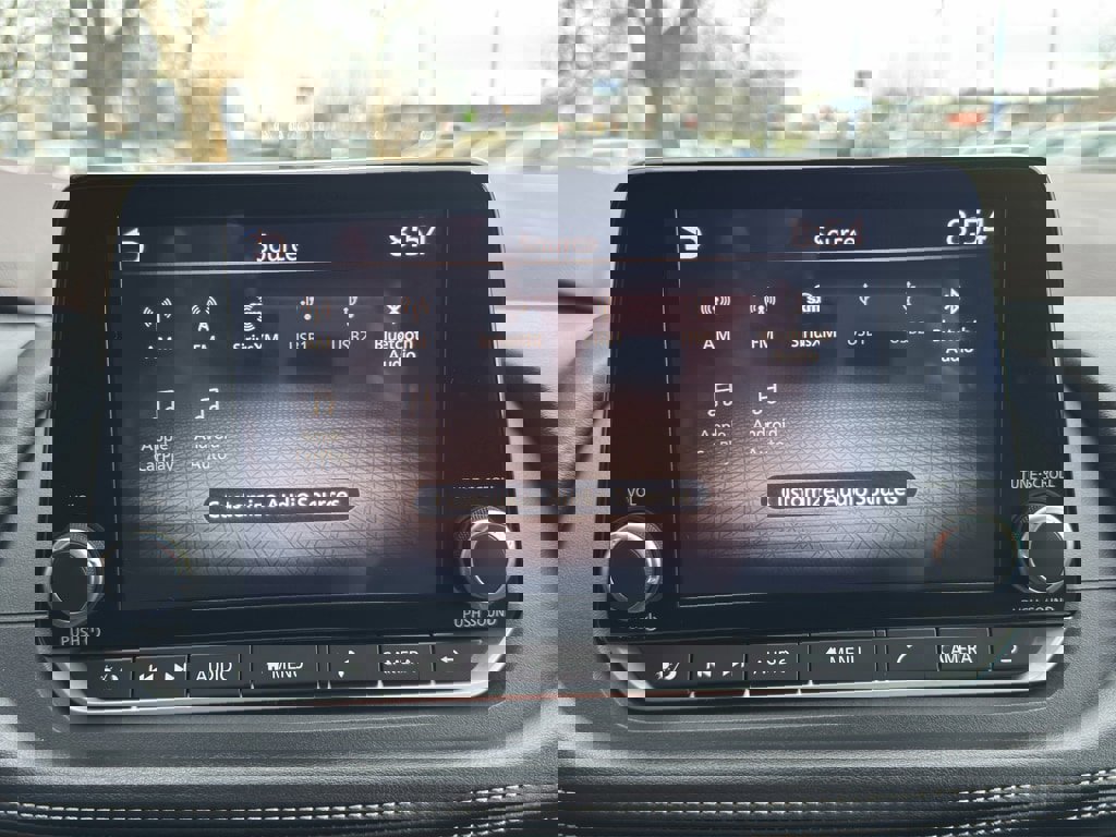 Used 2023 Nissan Rogue SV image 24