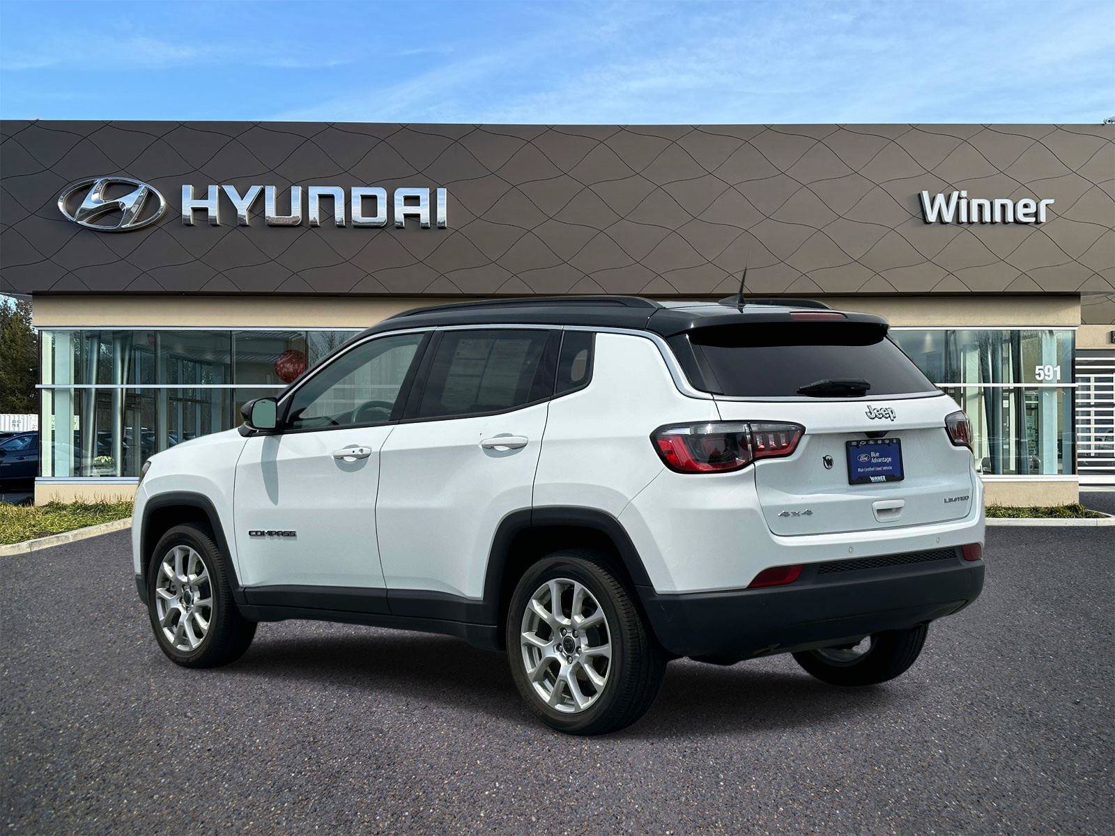 Used 2025 Jeep Compass Limited AWD/4WD image 2