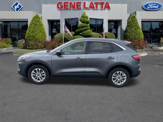 Certified 2022 Ford Escape SE w/ Cold Weather Package image 2