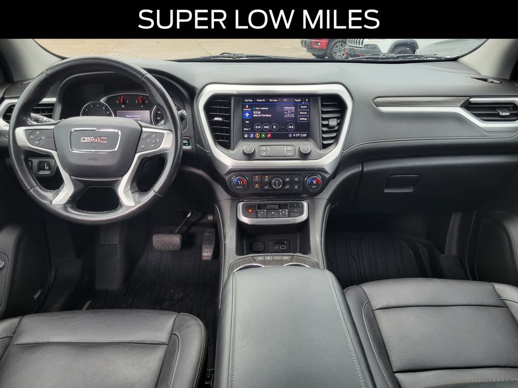 Used 2020 GMC Acadia SLT w/ LPO, Floor Liner Package FWD image 9